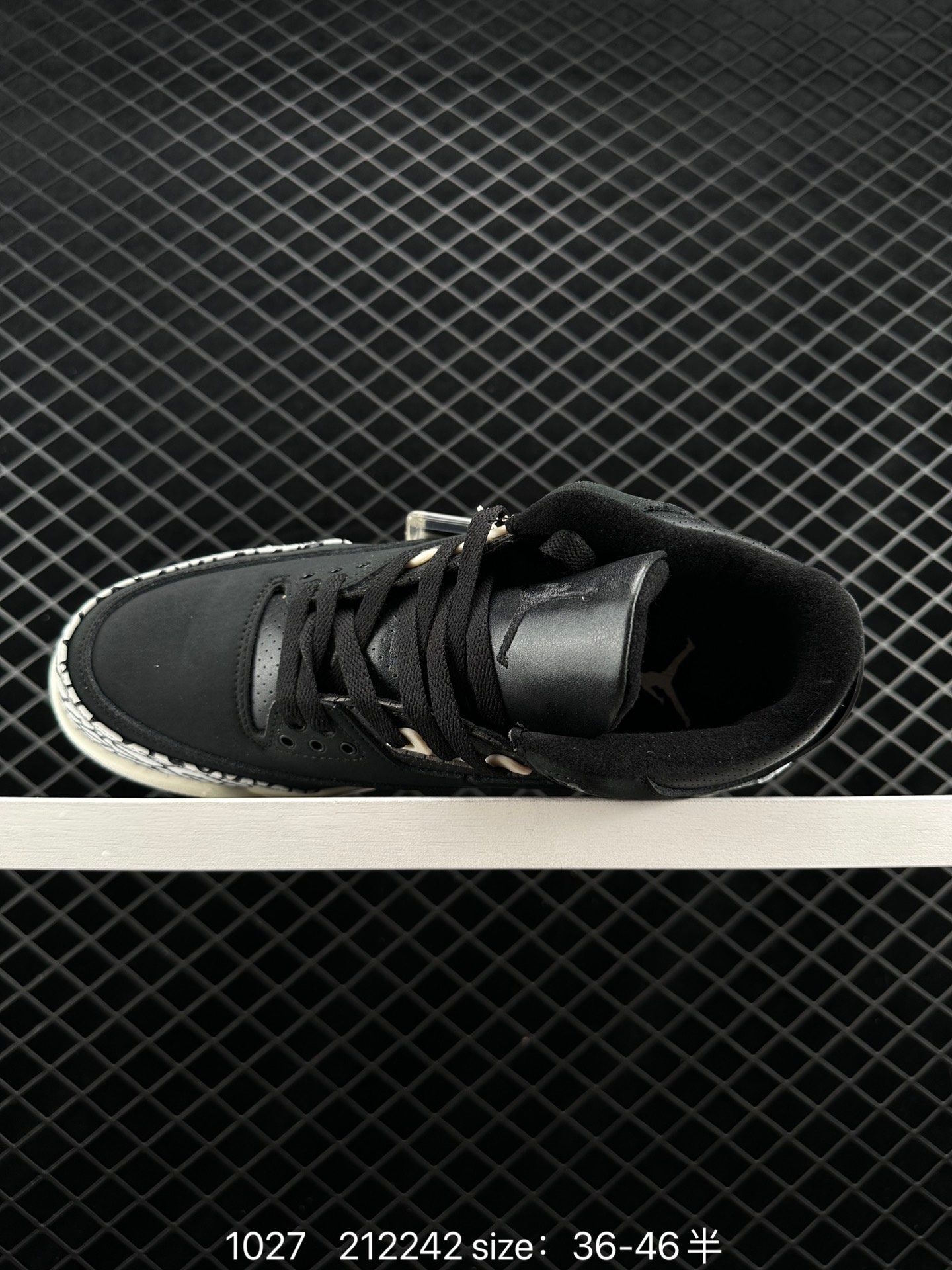 Air Jordan 3 Retro ”Hide and Sneak“